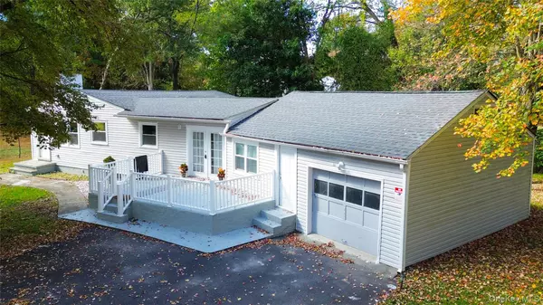 Hopewell Junction, NY 12533,107 Oakridge RD