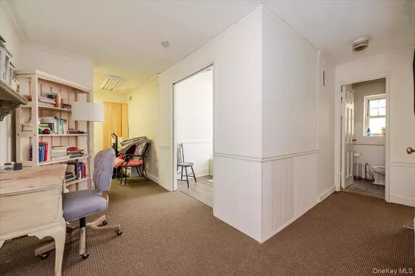 Rockville Centre, NY 11570,23 S Village AVE