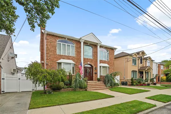 Howard Beach, NY 11414,157-35 86th ST