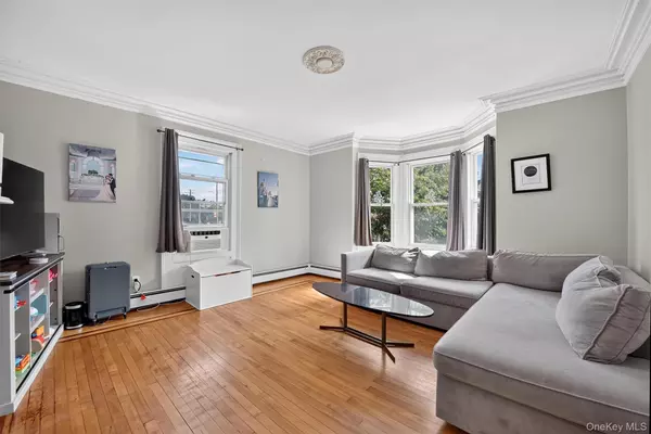 Cornwall, NY 12518,192 Main ST