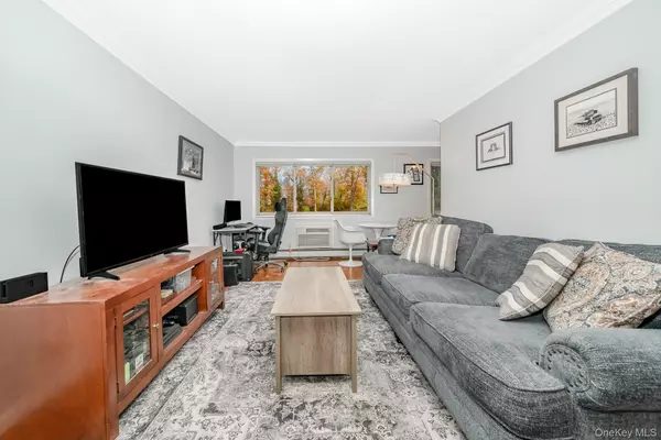 Islip, NY 11751,2449F Union Boulevard #12A