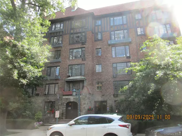 Forest Hills, NY 11375,20 continental AVE #2R