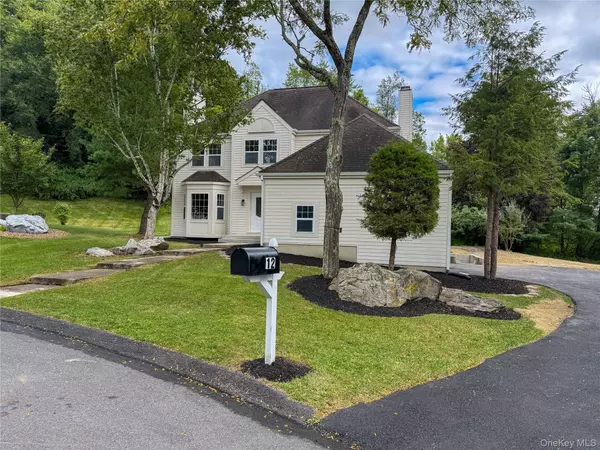 12 Dodge ST, Poughquag, NY 12570