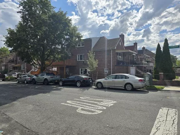 Bronx, NY 10469,1178 Astor AVE