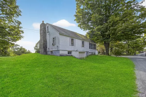 Kingston, NY 12475,15 Dachenhausen LN