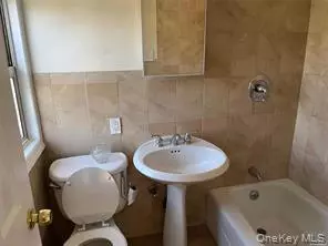 Elmont, NY 11003,90 Murray Hill ST