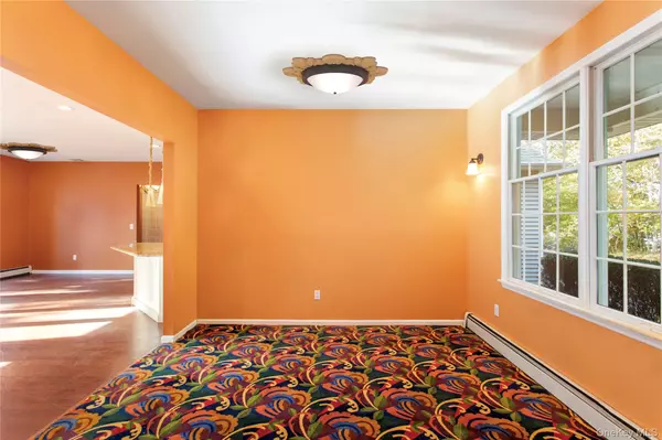 Riverhead, NY 11901,41 Park DR