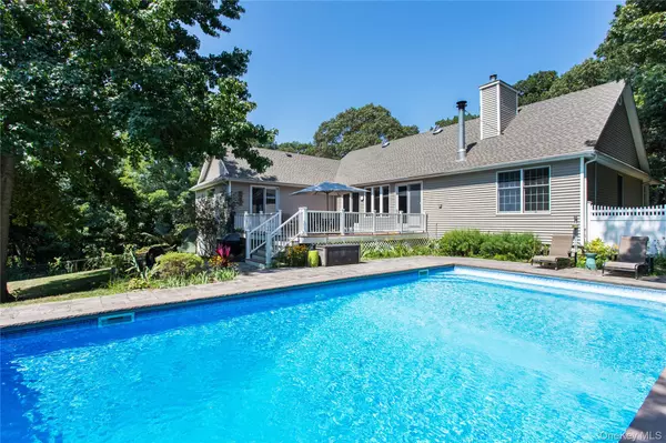 Riverhead, NY 11901,41 Park DR