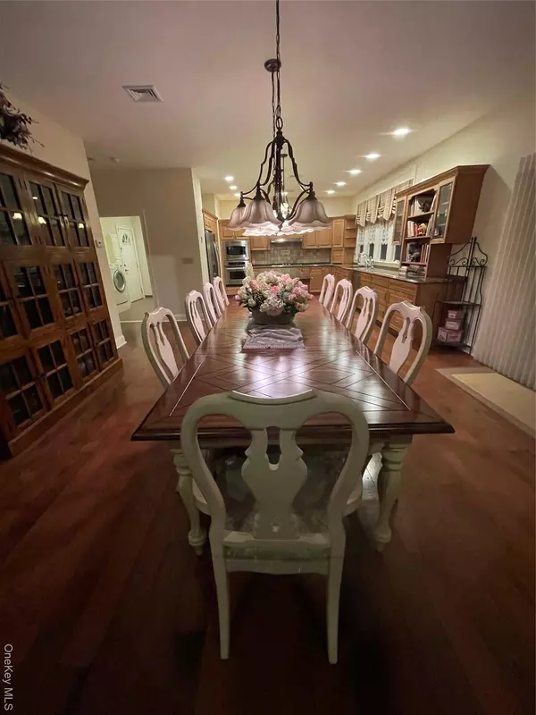 Staten Island, NY 10305,343 Liberty AVE