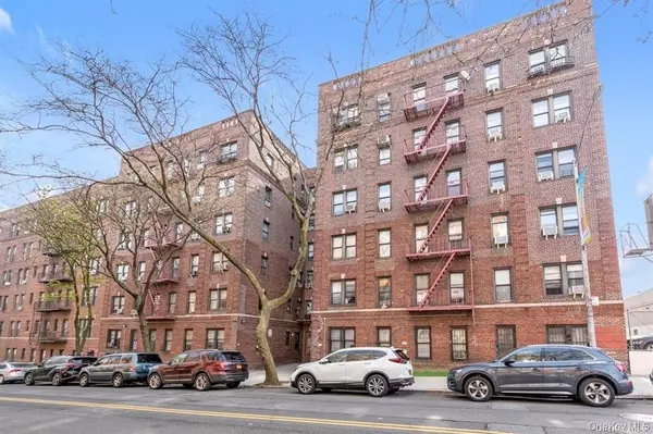 Sunnyside, NY 11104,4333 48th ST #3B