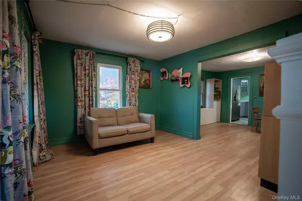 Huntington Station, NY 11746,5 Charles PL