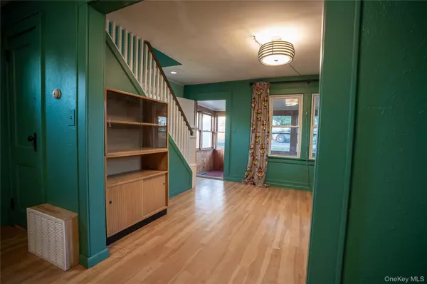 Huntington Station, NY 11746,5 Charles PL