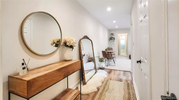 White Plains, NY 10605,5 Bryant Crescent #2F