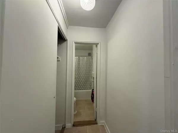 Flushing, NY 11354,14430 Roosevelt AVE #104