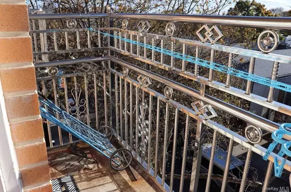 Brooklyn, NY 11219,901 50th ST #4A