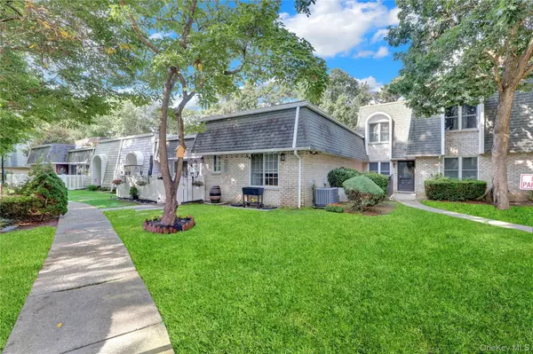 Medford, NY 11763,409 Birchwood RD