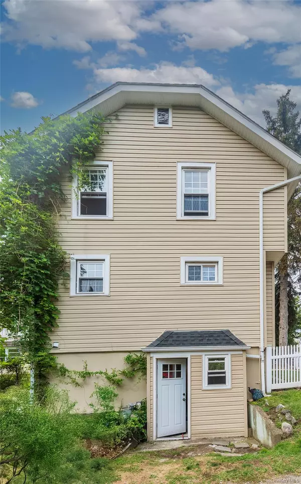 Middletown, NY 10940,82 Houston AVE