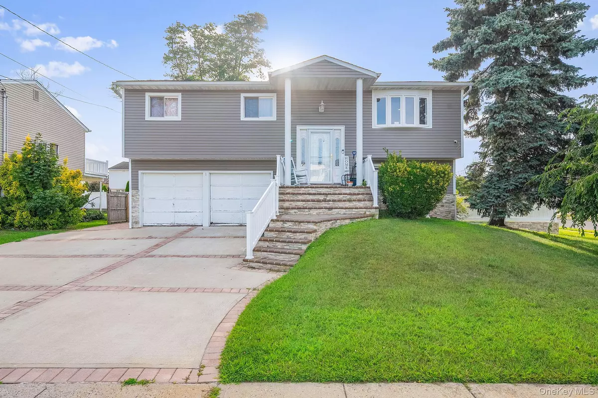 Massapequa, NY 11758,1 Ozone PL