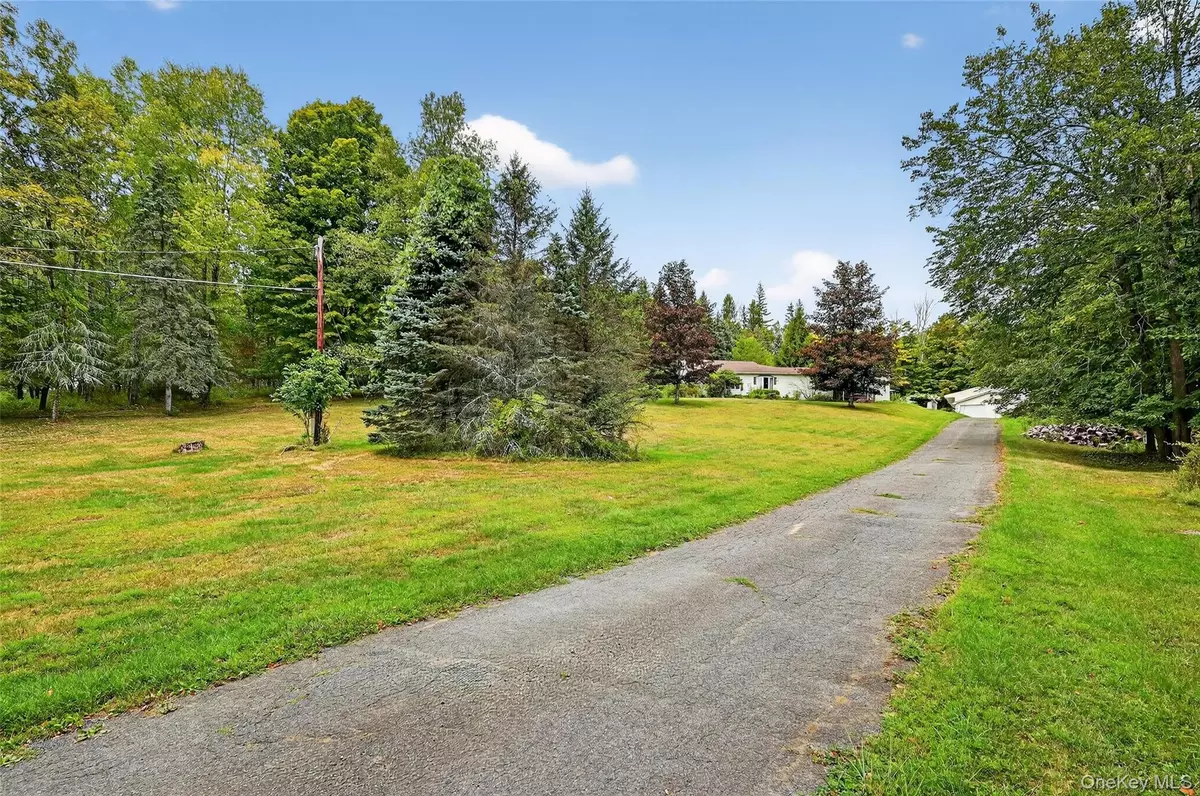 Ellenville, NY 12428,1758 Ulster Heights RD