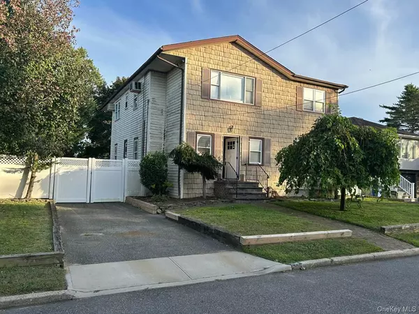 2346 Fowler ST, North Bellmore, NY 11710
