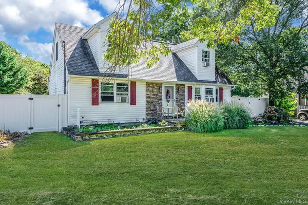 Centereach, NY 11720,117 N Coleman RD