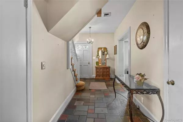 New Rochelle, NY 10801,20 Lincoln ST