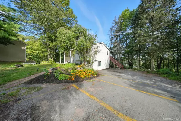 Monticello, NY 12701,10 Varnell RD