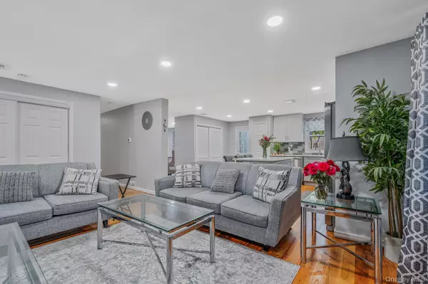 Holbrook, NY 11741,1514 Grundy AVE