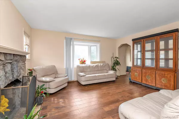 Baldwin, NY 11510,1055 Archer PL