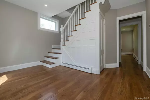 Chappaqua, NY 10514,547 King ST #B