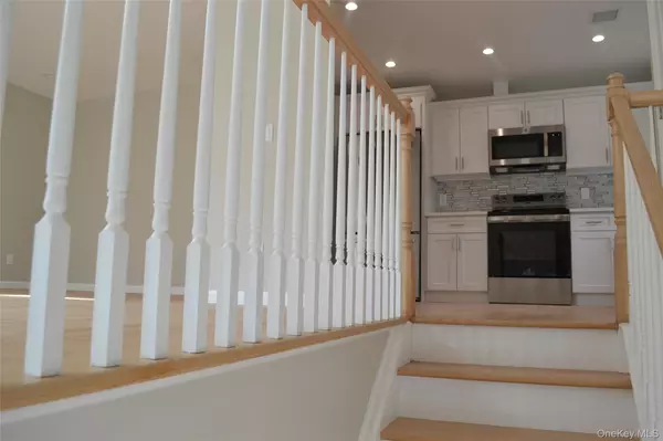 Islip Terrace, NY 11752,75 Sea Cliff ST