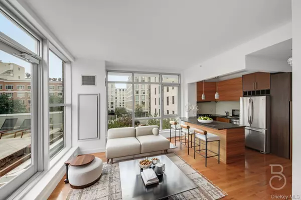 Astoria, NY 11106,11-24 31st AVE #3A