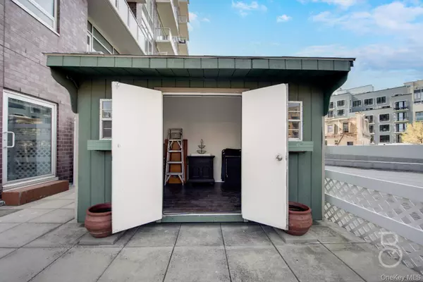 Astoria, NY 11106,11-24 31st AVE #3A