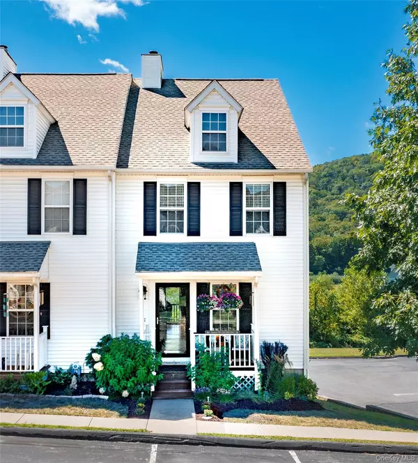 Pawling, NY 12564,27 Washington CT