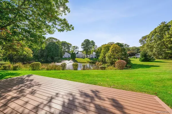 Manorville, NY 11949,30 Quail CT