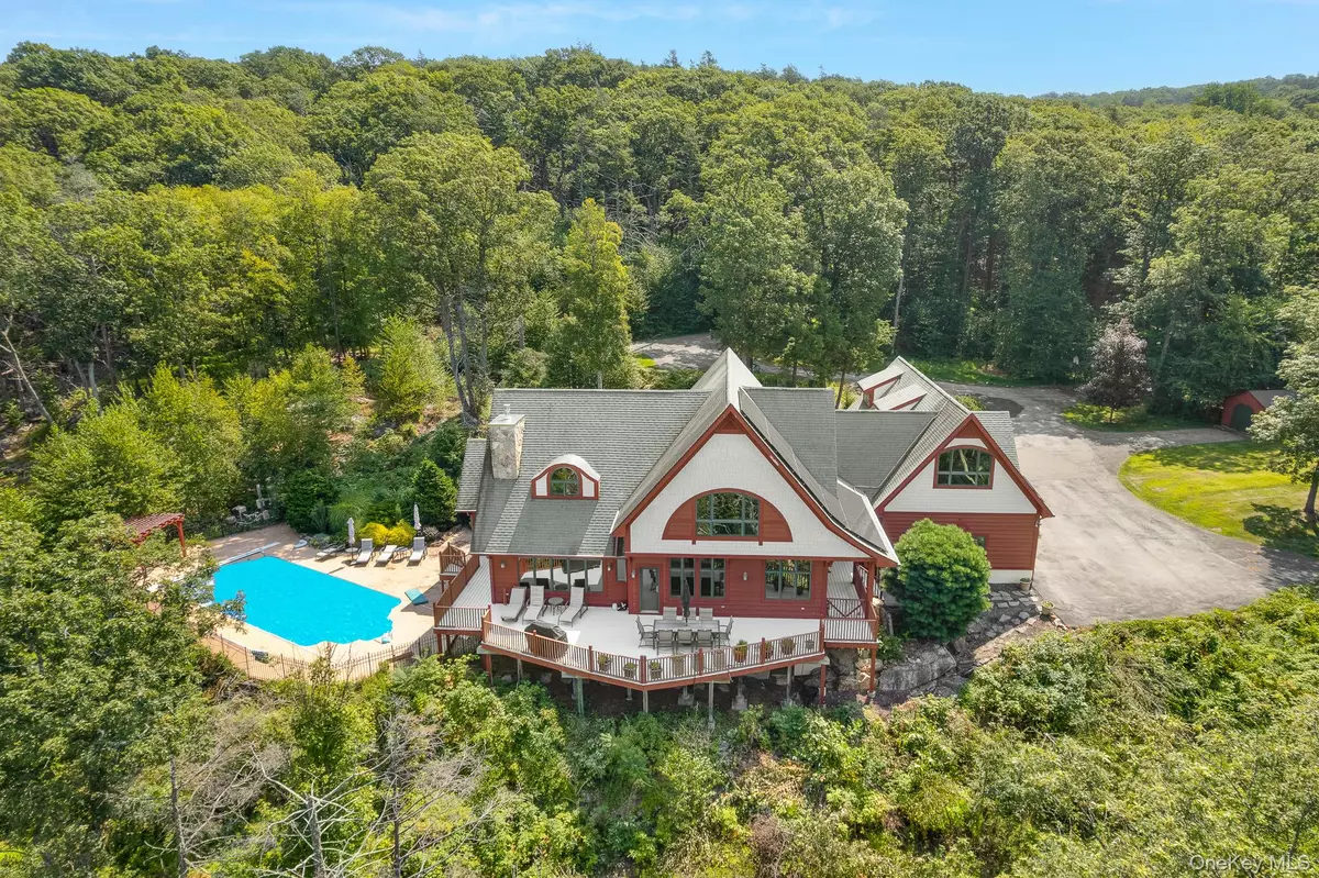 Hopewell Junction, NY 12533,38 Long Hill RD