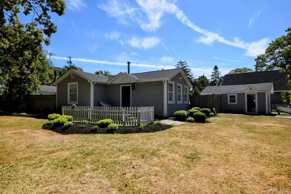East Patchogue, NY 11772,2 Otis RD