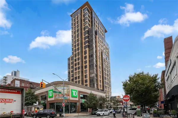 10724 71st RD #7E, Forest Hills, NY 11375