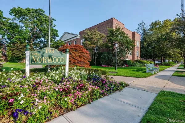 195 N Village AVE #Suite 1, Rockville Centre, NY 11570