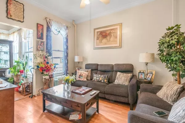 Bronx, NY 10467,3713 Willett AVE