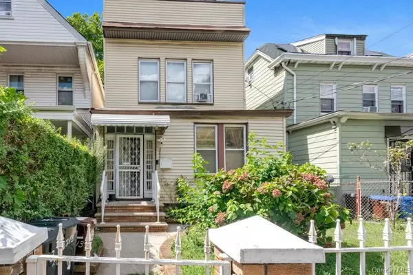 3713 Willett AVE, Bronx, NY 10467