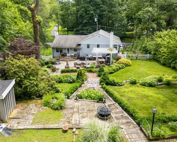 Briarcliff Manor, NY 10562,175 Chappaqua RD