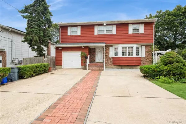 North Baldwin, NY 11510,1014 Kings Pkwy