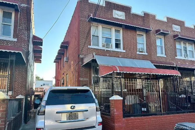 37-44 102nd ST, Flushing, NY 11368