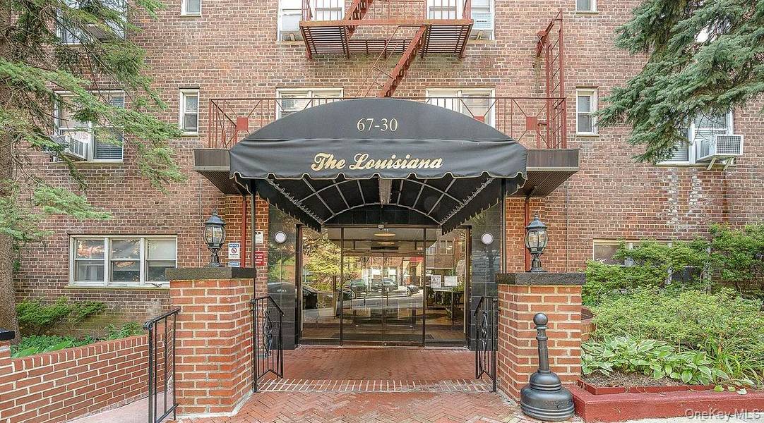 67-30 Clyde ST #3W, Forest Hills, NY 11375