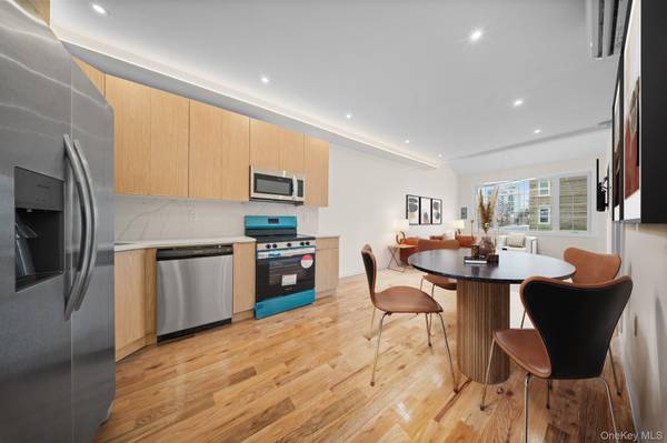 Brooklyn, NY 11208,762 Belmont AVE