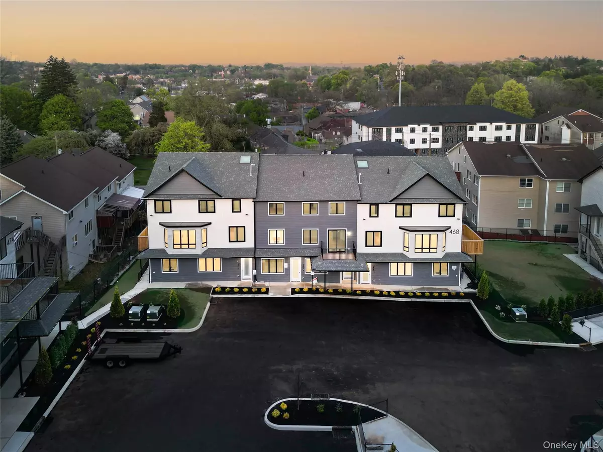 Monsey, NY 10977,468 W Central AVE #112