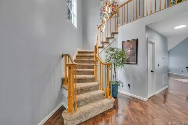 Middle Island, NY 11953,1 Sophia DR