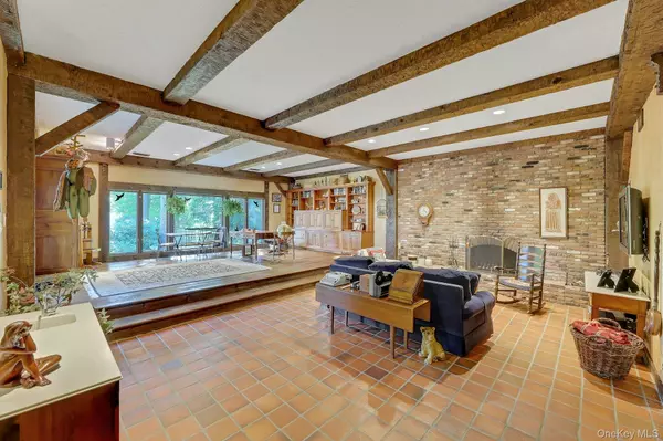 New City, NY 10956,329 Strawtown RD