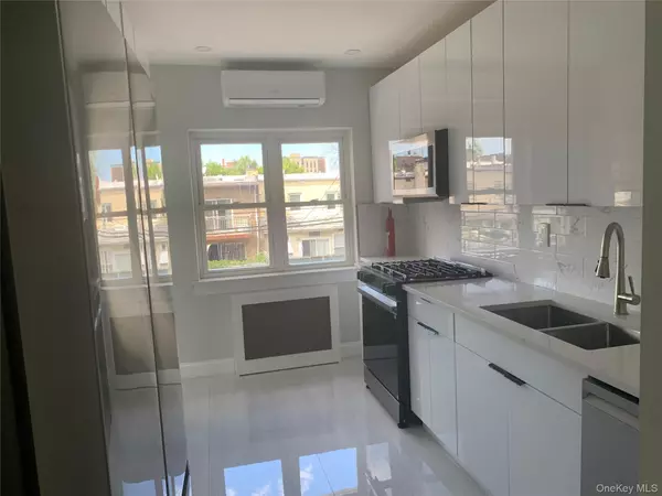 Forest Hills, NY 11375,10841 64th RD